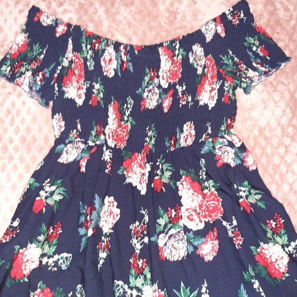 NWOT ⚘ Rue21 Plus Top - Picture 2 of 4